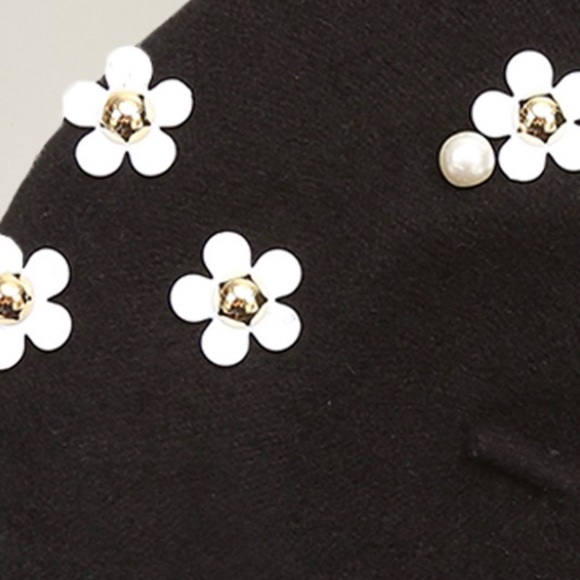 JUST IN***NWT Flower Black Beaded 100% Wool Beret - Picture 2 of 3
